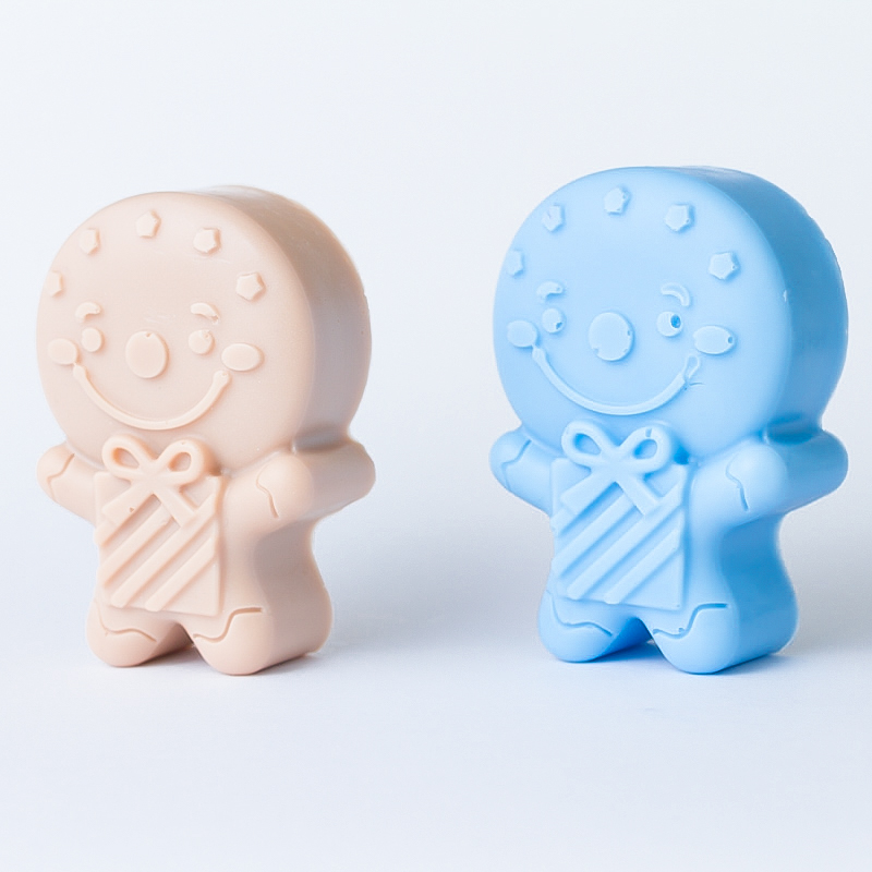 Sapone-artigianale-latte-di-capra-omino-pan-di-zenzero-cartoon-pacchetto-regalo-cacao-acqua-di-luna