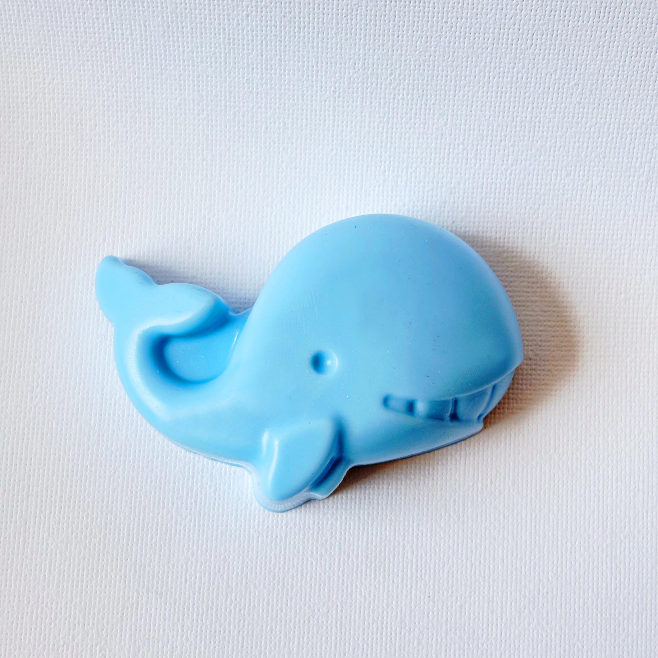 Sapone-artigianale-latte-di-capra-balena-acqua-di-luna