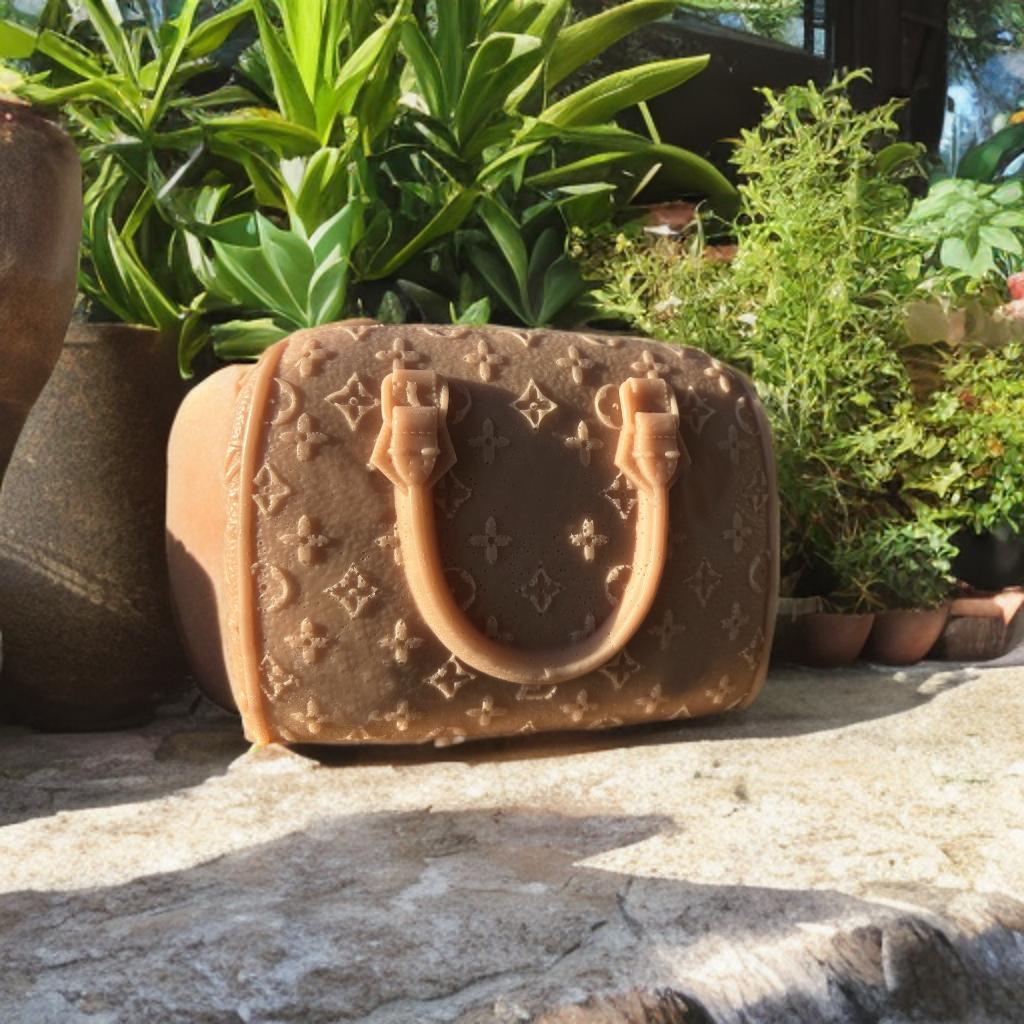 Sapone-artigianale-latte-di-capra-borsetta-bauletto-cacao-ambient