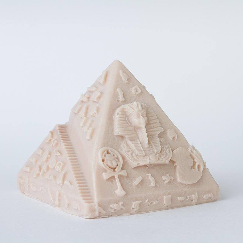 Sapone-artigianale-latte-di-capra-piramide-grande-cacao