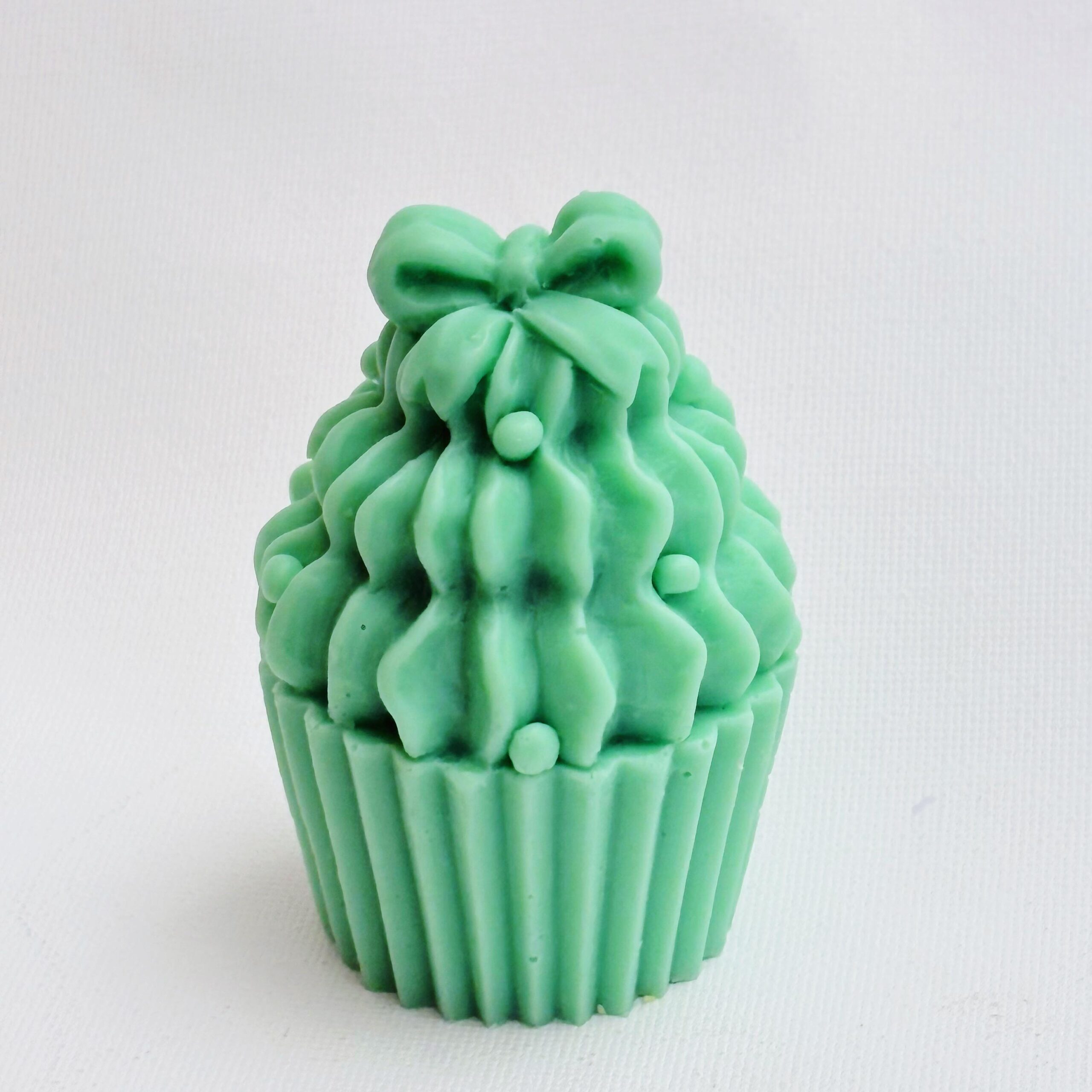 Sapone-artigianale-latte-di-capra-cupcake-in-box-albero-bosco-di-cedri