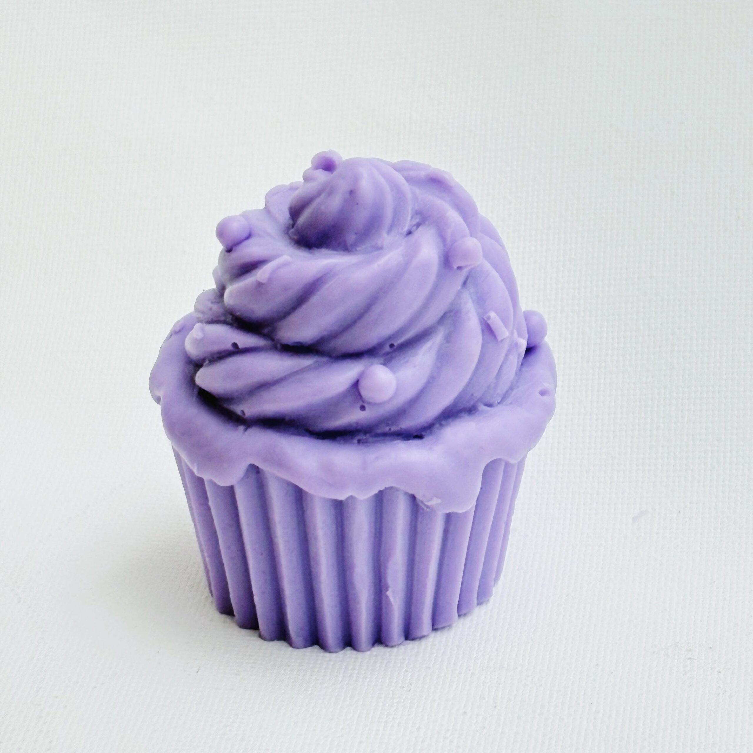 Sapone-artigianale-latte-di-capra-cupcake-in-box-tortina-alla-violetta-violetta
