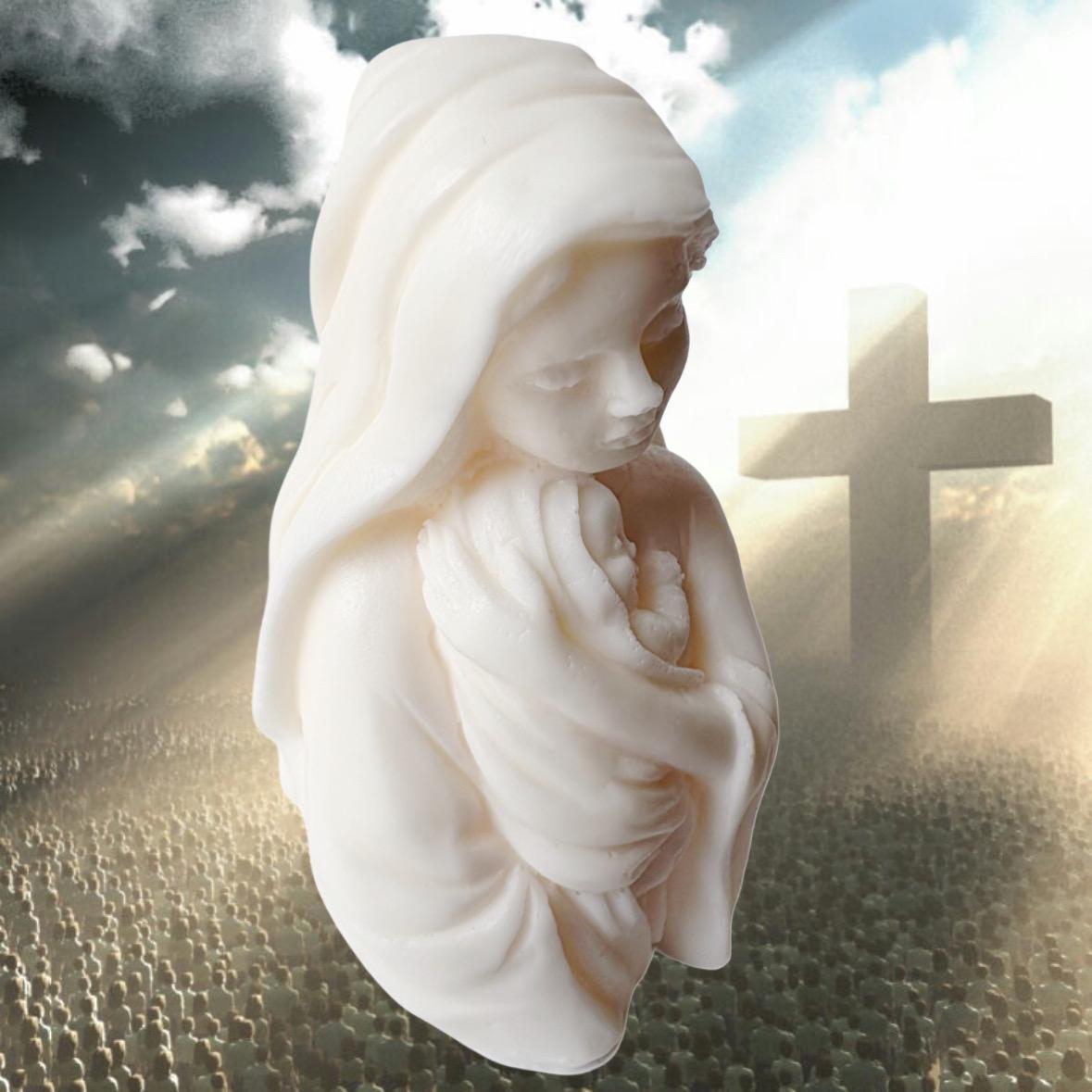 Sapone-artigianale-latte-di-capra-statuina-madonnina-con-bambino-mughetto-ambient