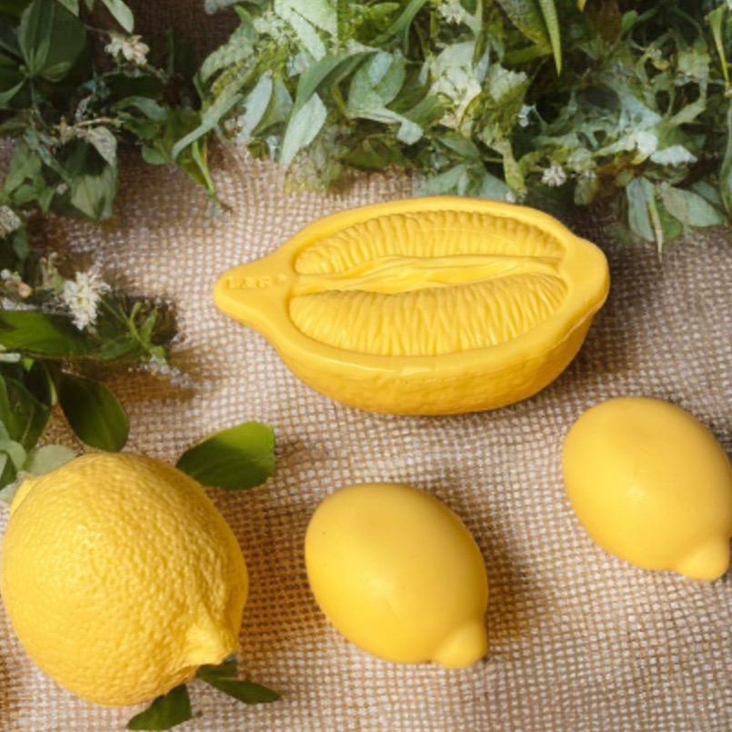 Sapone-artigianale-latte-di-capra-limoni-ambient-mandorlemiele